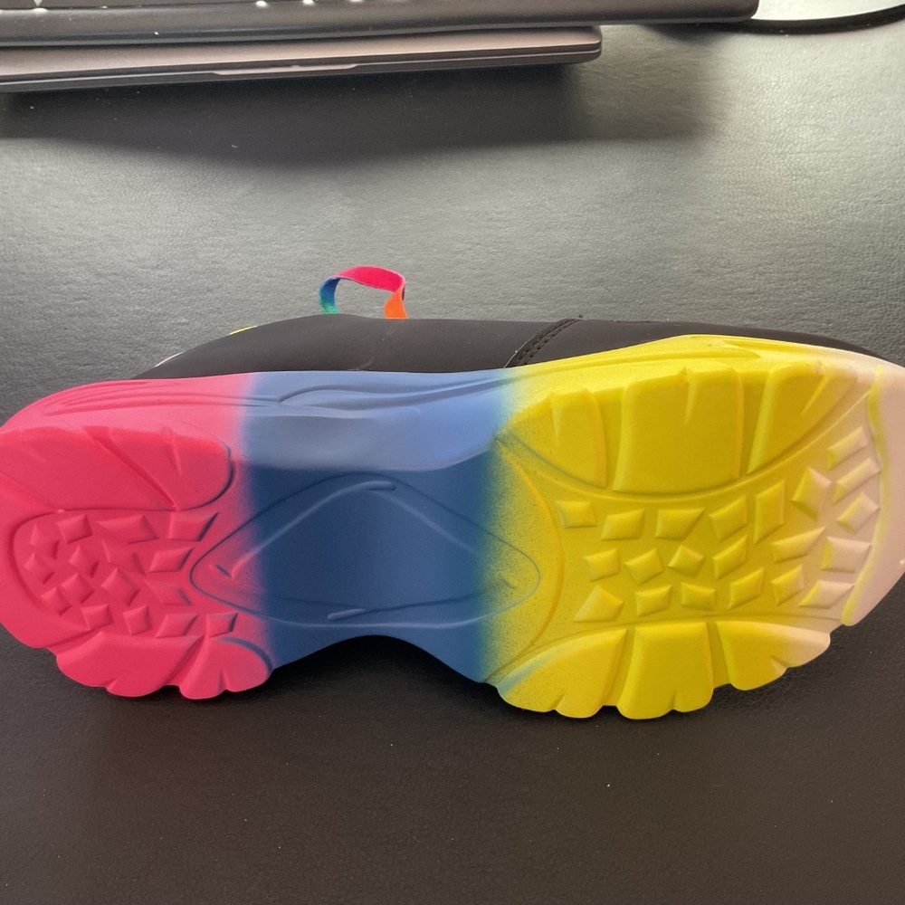 Colorful Rainbow Sneakers Size 8 - Picture 3 of 7